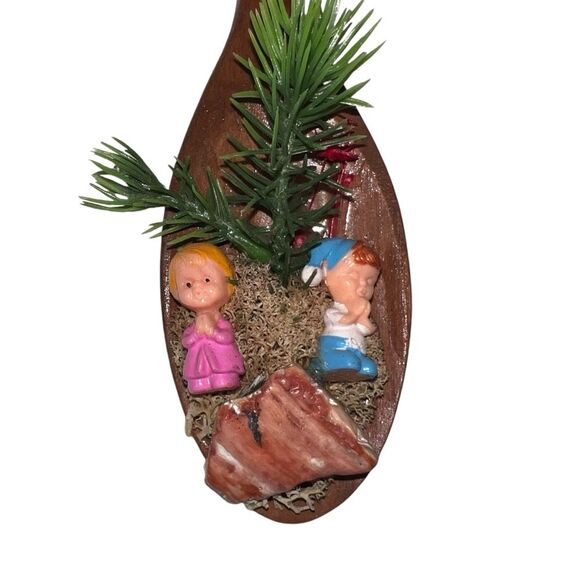 6 Vintage Wooden Decorative Spoons Kitschy Sports Children Hanging Unique - Picture 6 of 9